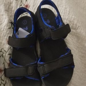 NWOT Kids Summer sandals. Size 2